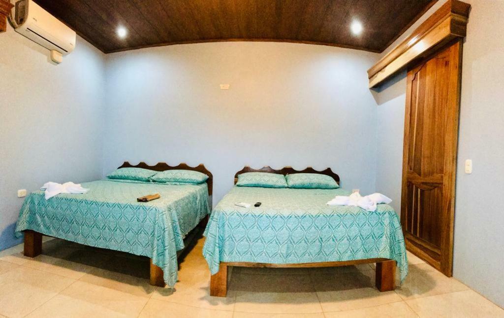 Las Pavitas Cottages La Fortuna 外观 照片